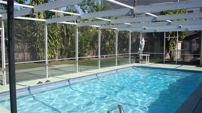 Foto del edificio - 1201 S 19th Ave