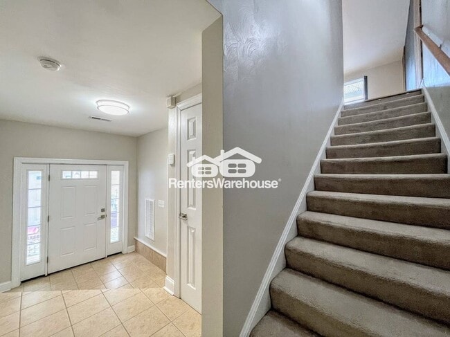Building Photo - 9526 14th Bay St