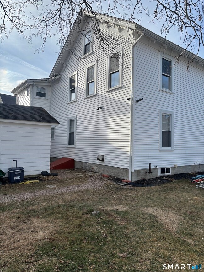 Building Photo - 95 Pennsylvania Ave