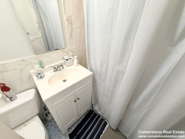 Building Photo - HOT 2BR in Allston!