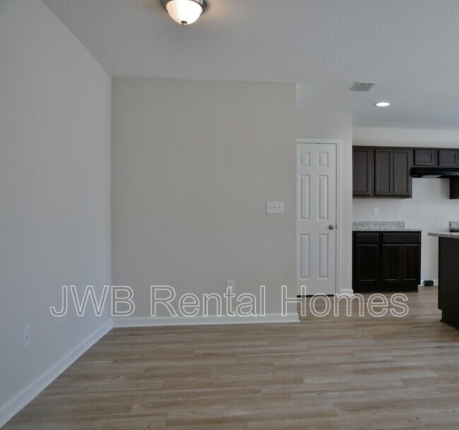 Foto del edificio - 8518 Cheryl Ann Ln