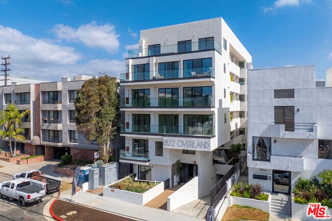 Foto del edificio - 1822 Overland Ave