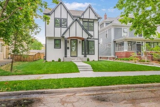 Building Photo - 3213 Holmes Ave