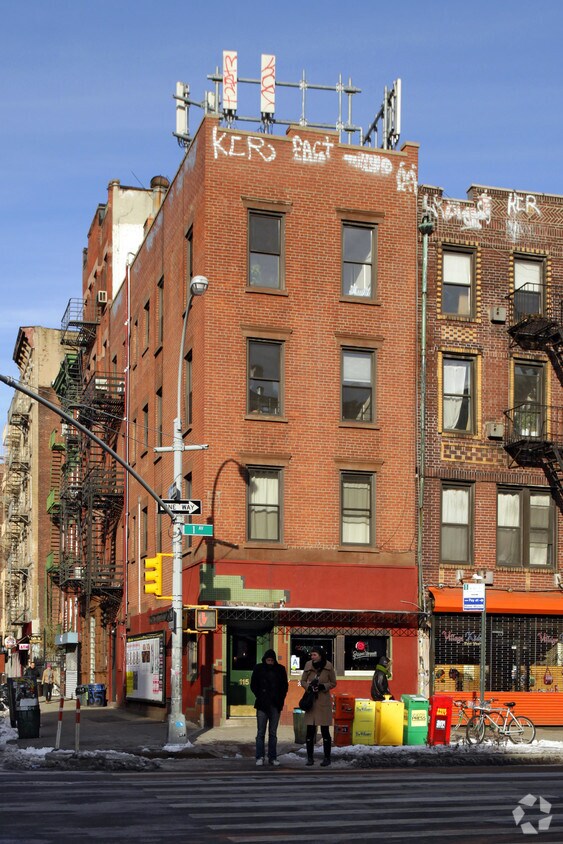 Building Photo - 115 First Ave