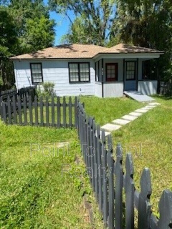 Foto principal - 6123 Lynnwood Ave