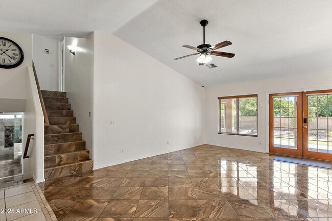 Foto del edificio - 3561 Covina Rd