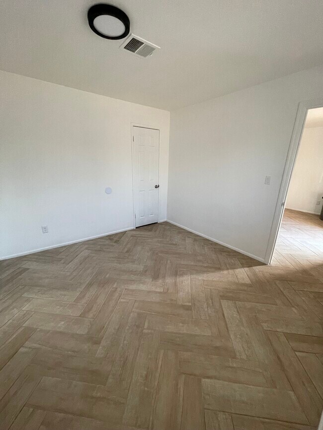Foto del edificio - 1567 W Peoria Ave