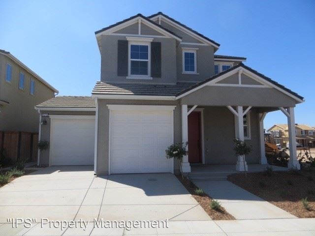 Primary Photo - 3 br, 2.5 bath House - 4150 Town Center Blvd.