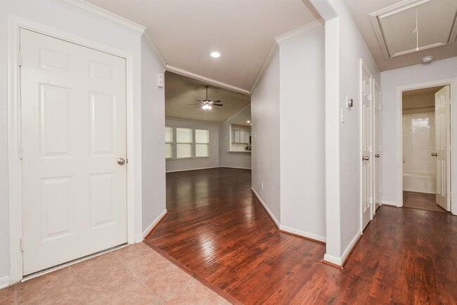 Building Photo - 4219 Mount Vinson Way