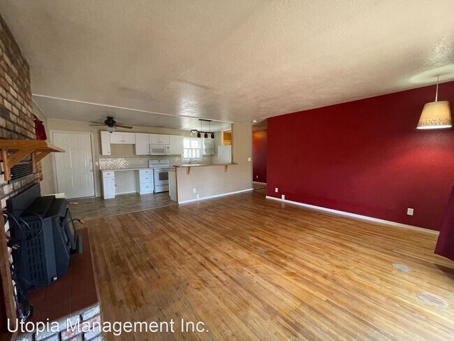 Building Photo - 3 br, 2 bath House - 1060 Cherry Terrace