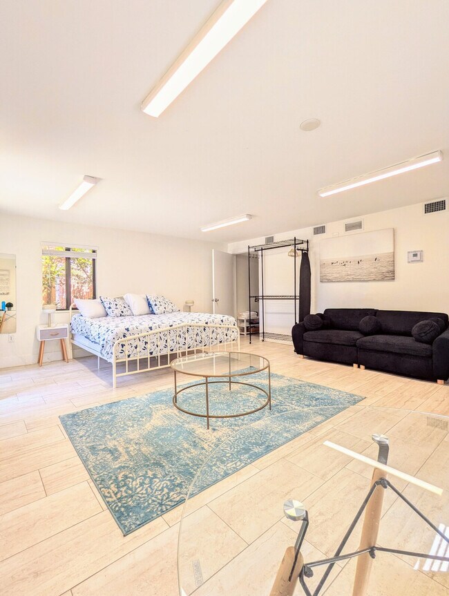 Foto del edificio - 1323 SW 22nd Ave