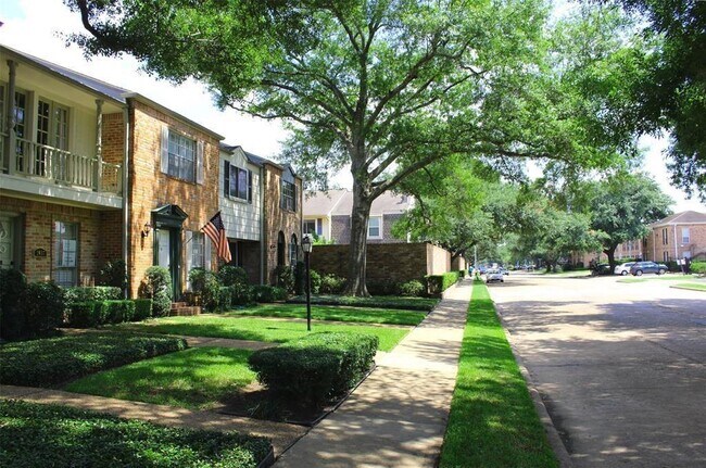 Building Photo - 2041 Winrock Blvd