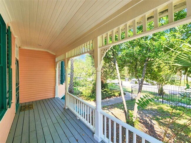 Building Photo - 1401 Cortlandt St