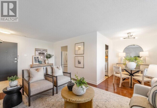 Photo du bâtiment - 1660 Bloor St