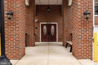 Building Photo - 9204 Charleston Dr