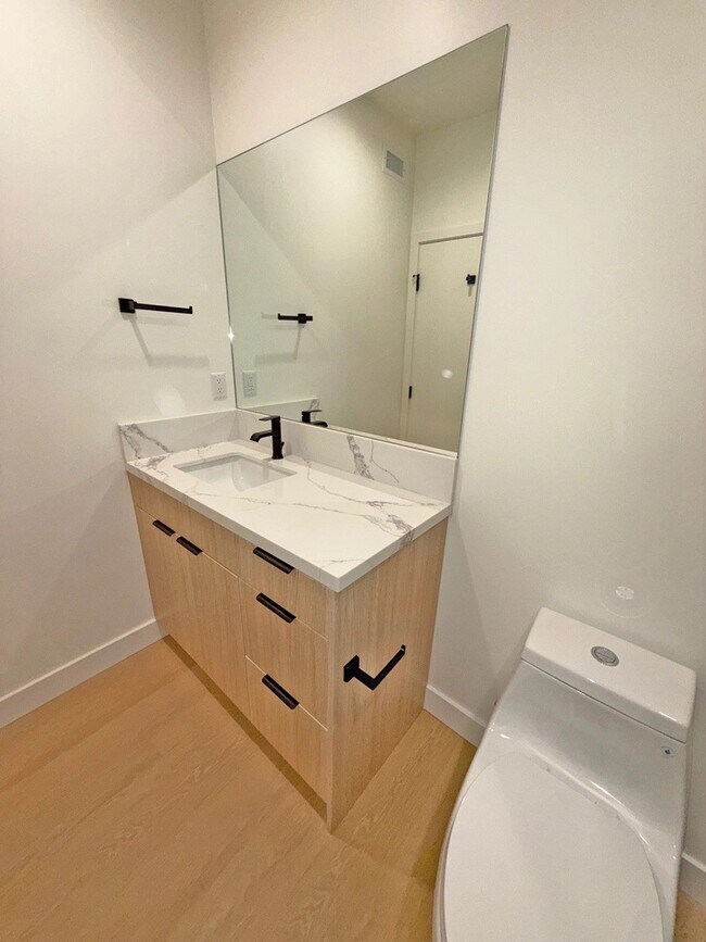 Foto del edificio - 12415 Texas Ave