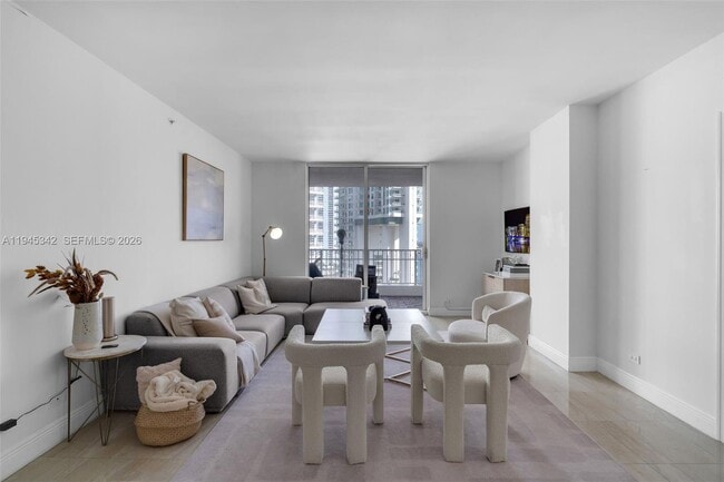 Building Photo - 701 Brickell Key Blvd