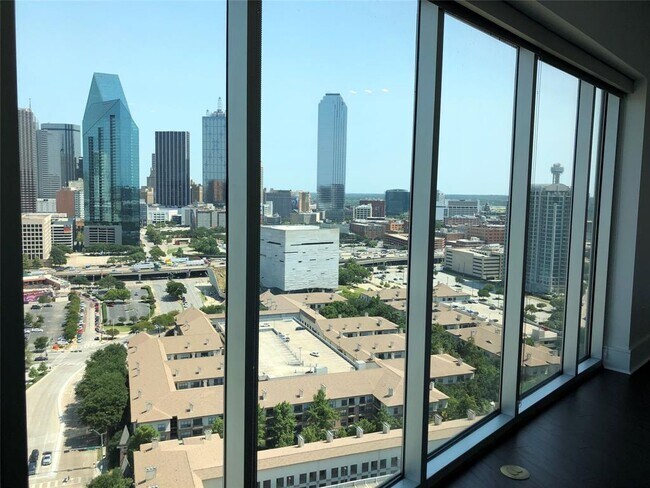 Foto del edificio - 2502 N Houston St