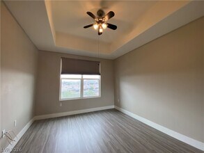 Building Photo - 62 E Serene Ave