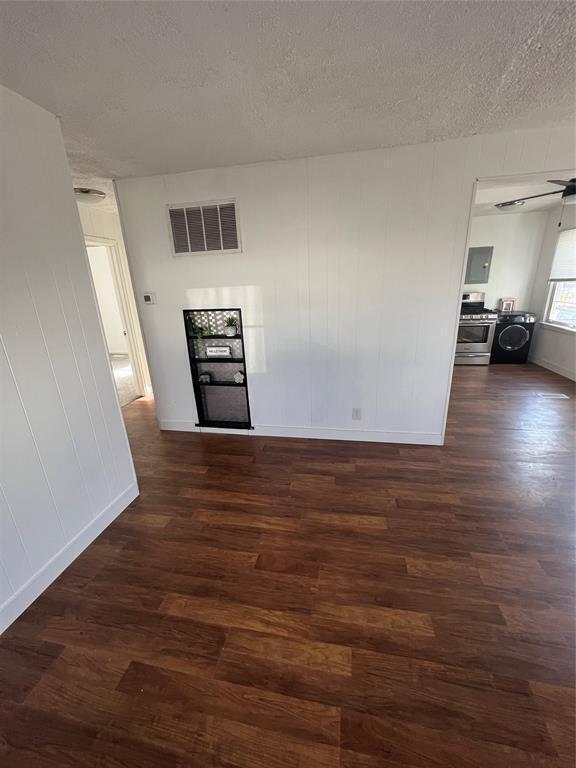 Building Photo - 1613 Kildare Ave