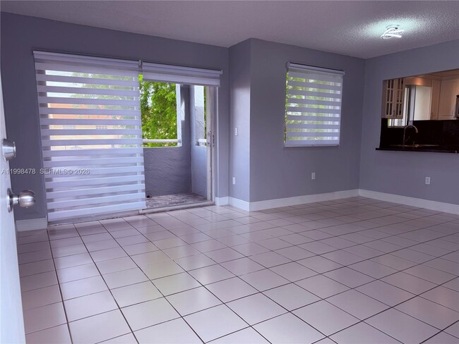 Building Photo - 6205 SW 131st Ct