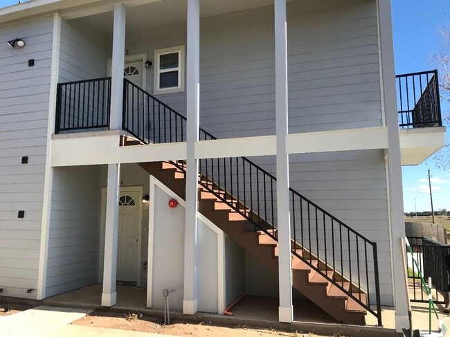 Foto del edificio - 430 Schmidt Rd