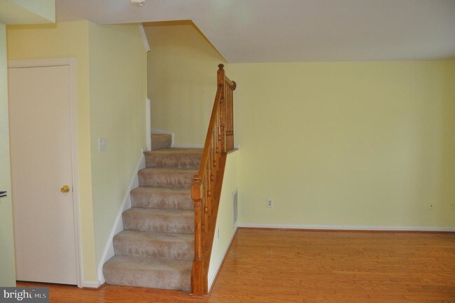 Building Photo - 6026 Netherton St