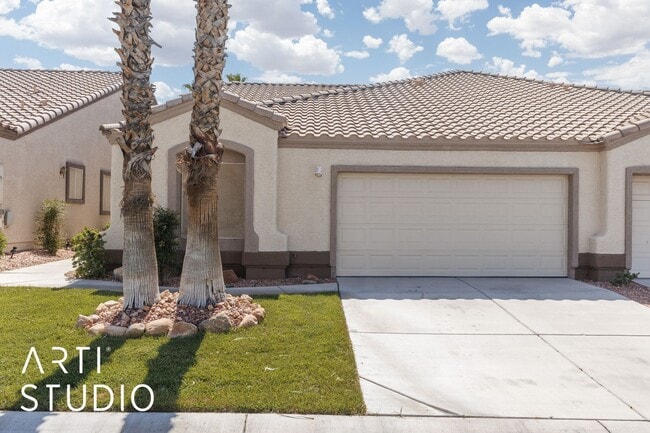 Building Photo - ***Sunset Greens 3 Bedroom 2 Bath Unfurnis...