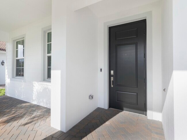 Building Photo - 6765 Cobia Cir