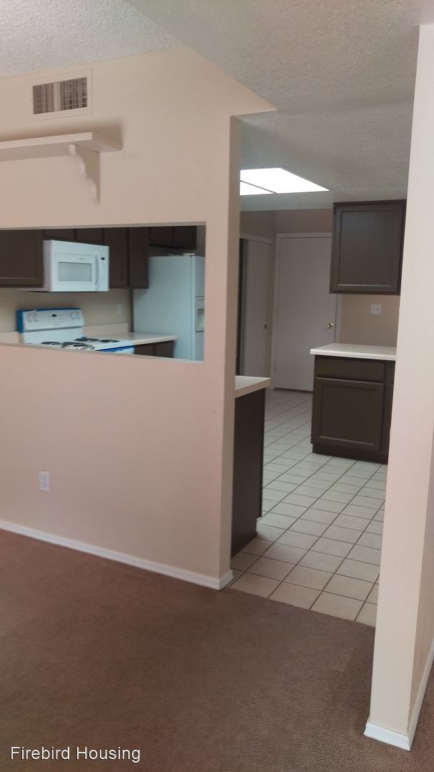 Foto del edificio - 2 br, 2.5 bath House - 4127 E. Cassia