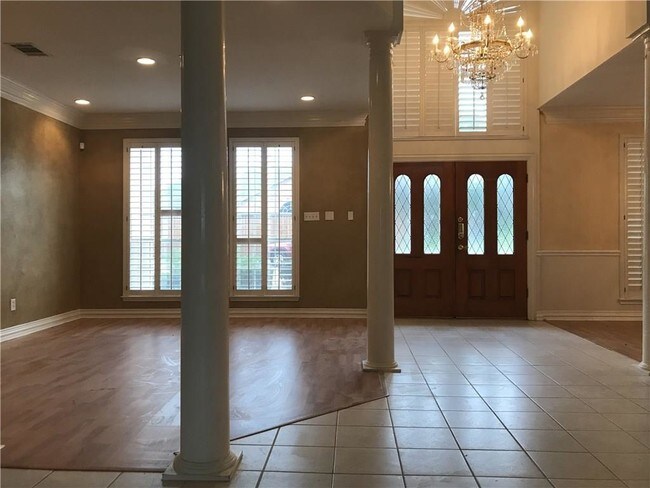 Building Photo - 7312 Stoney Point Dr