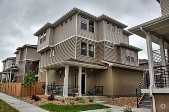 Building Photo - 4144 Elegant St