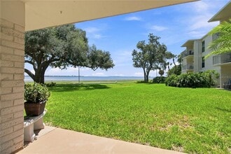 Building Photo - 3325 Bayshore Blvd