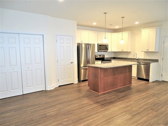 Building Photo - 18 Pequea Manor Dr