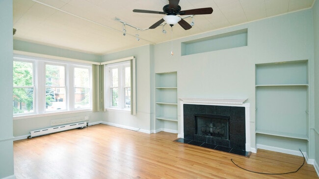 Building Photo - 4843 N Drake Ave