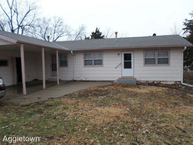 Building Photo - 402-402 Shelle Rd