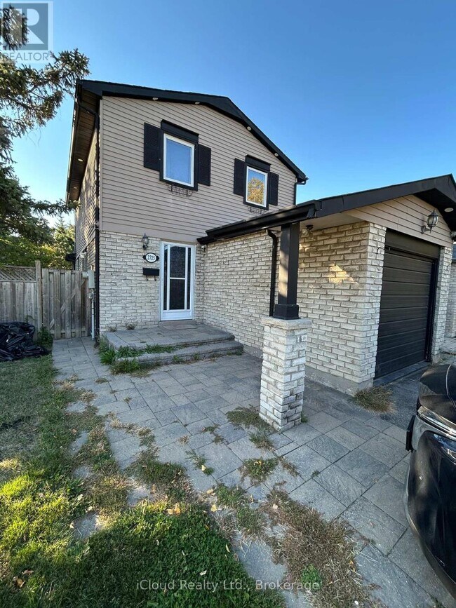 Building Photo - 2725 Romark Mews