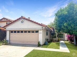 Building Photo - 10945 Evening Creek Dr E