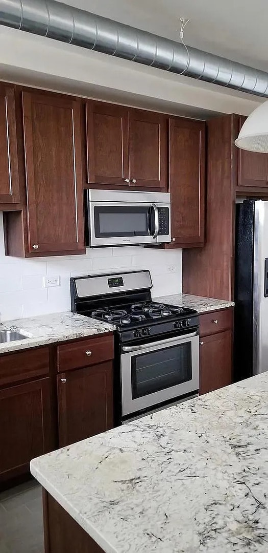 Building Photo - 95 Grant St