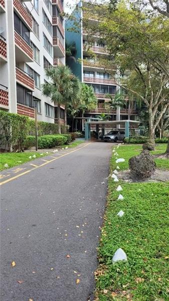 Foto del edificio - 4222 Inverrary Blvd