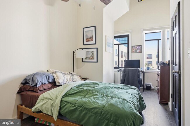 Foto del edificio - 833 N Market St