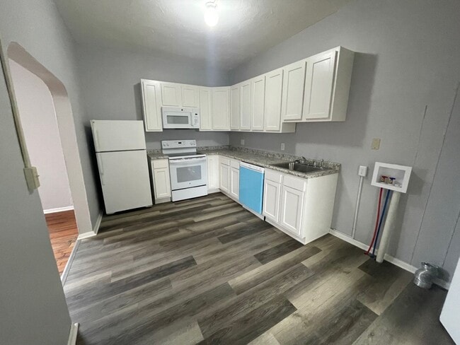 Foto del edificio - 615 S Washington St