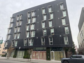 Building Photo - 388 Fulton St