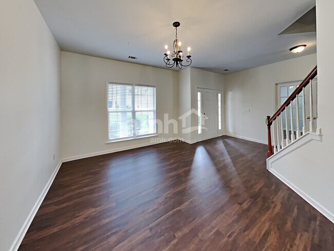 Building Photo - 123 Tilton Dr