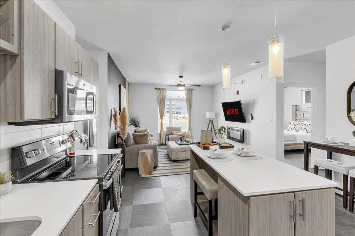 Foto principal - 5100 W Park Ave