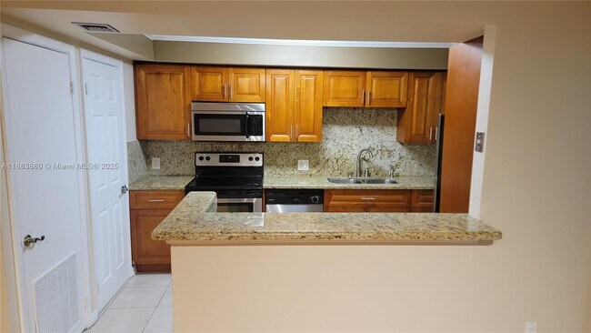 Foto del edificio - 8401 SW 107th Ave