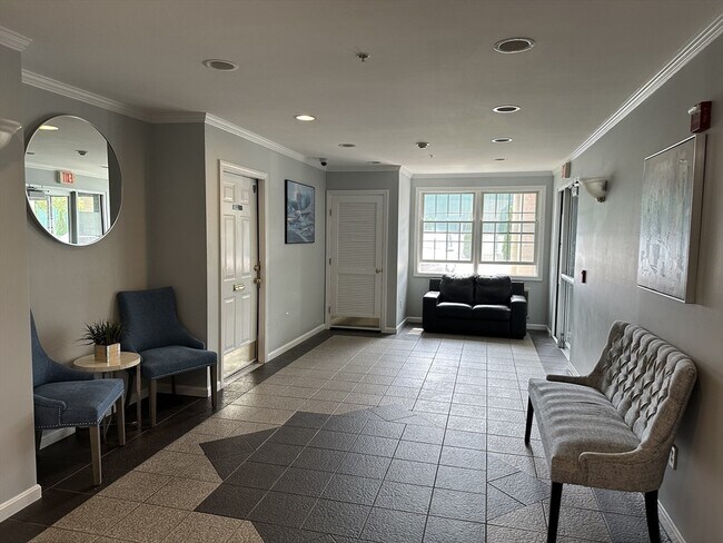 Building Photo - 20 Heaths Ct