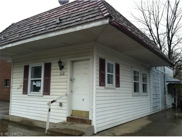 Foto del edificio - 224-228 S Saint Clair St