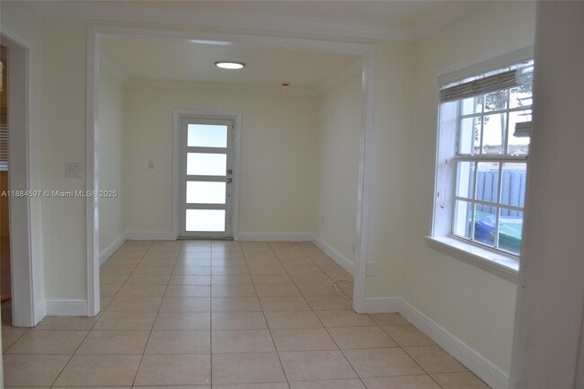 Foto del edificio - 3501 NW 14th Terrace