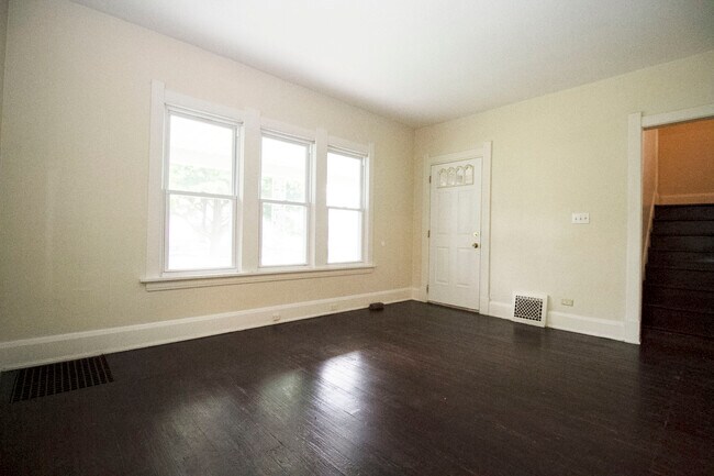 Foto del edificio - 830 Homer Ave